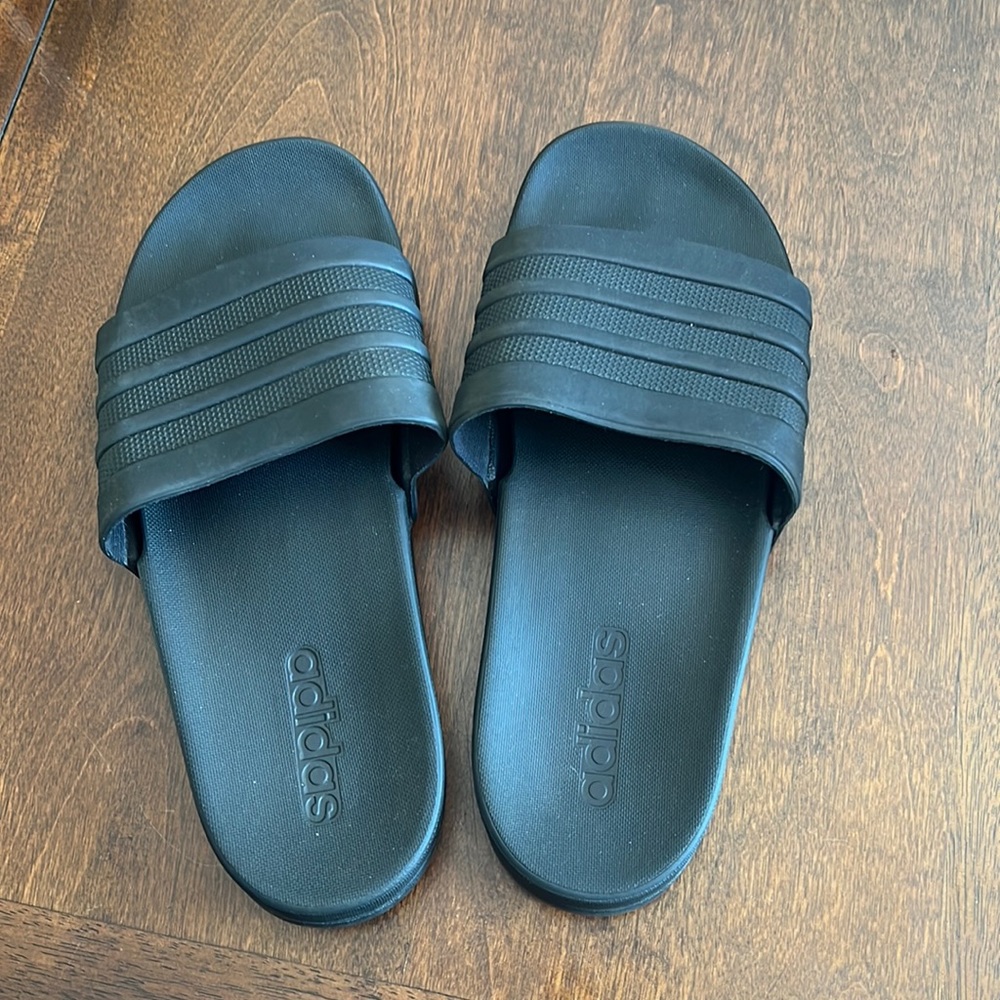 Women’s Adidas slides